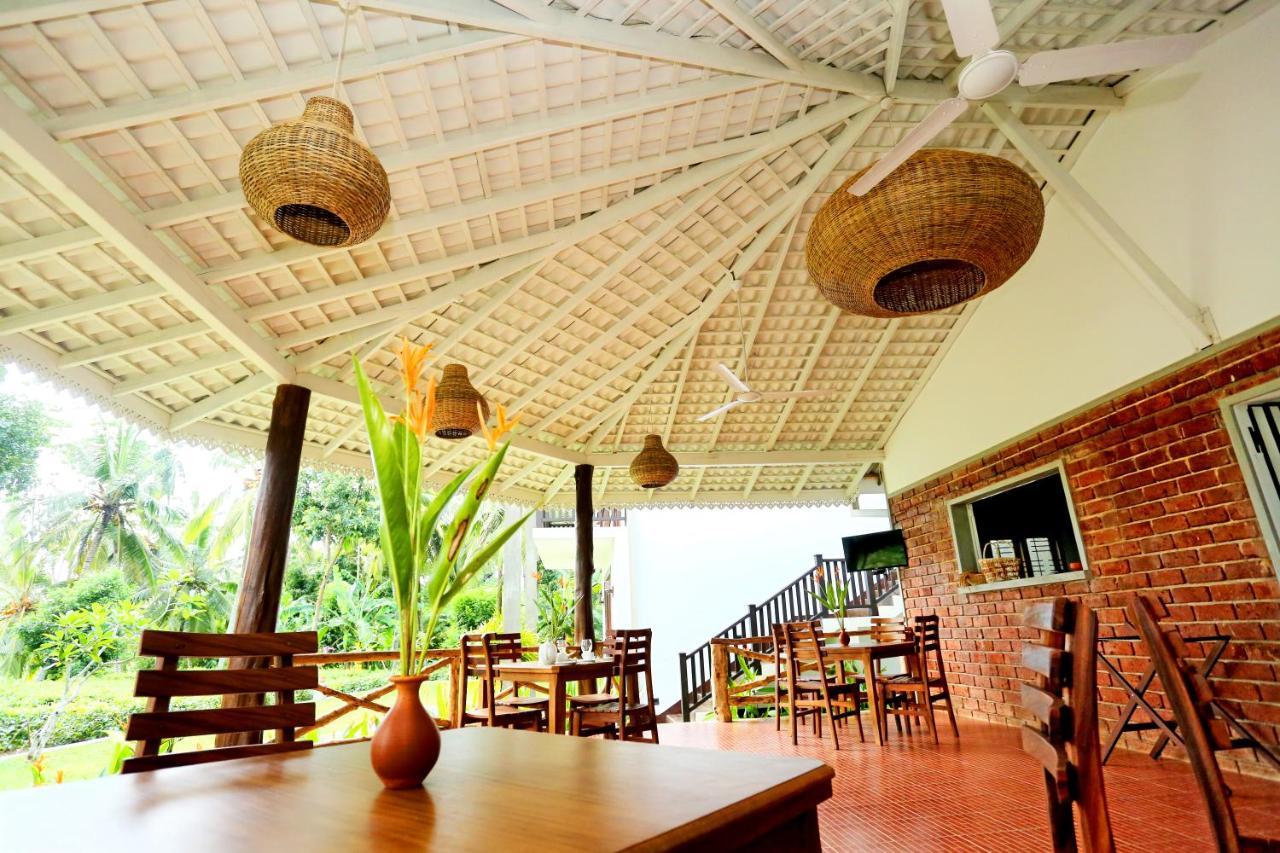 Villa Peacock Walahanduwa Экстерьер фото