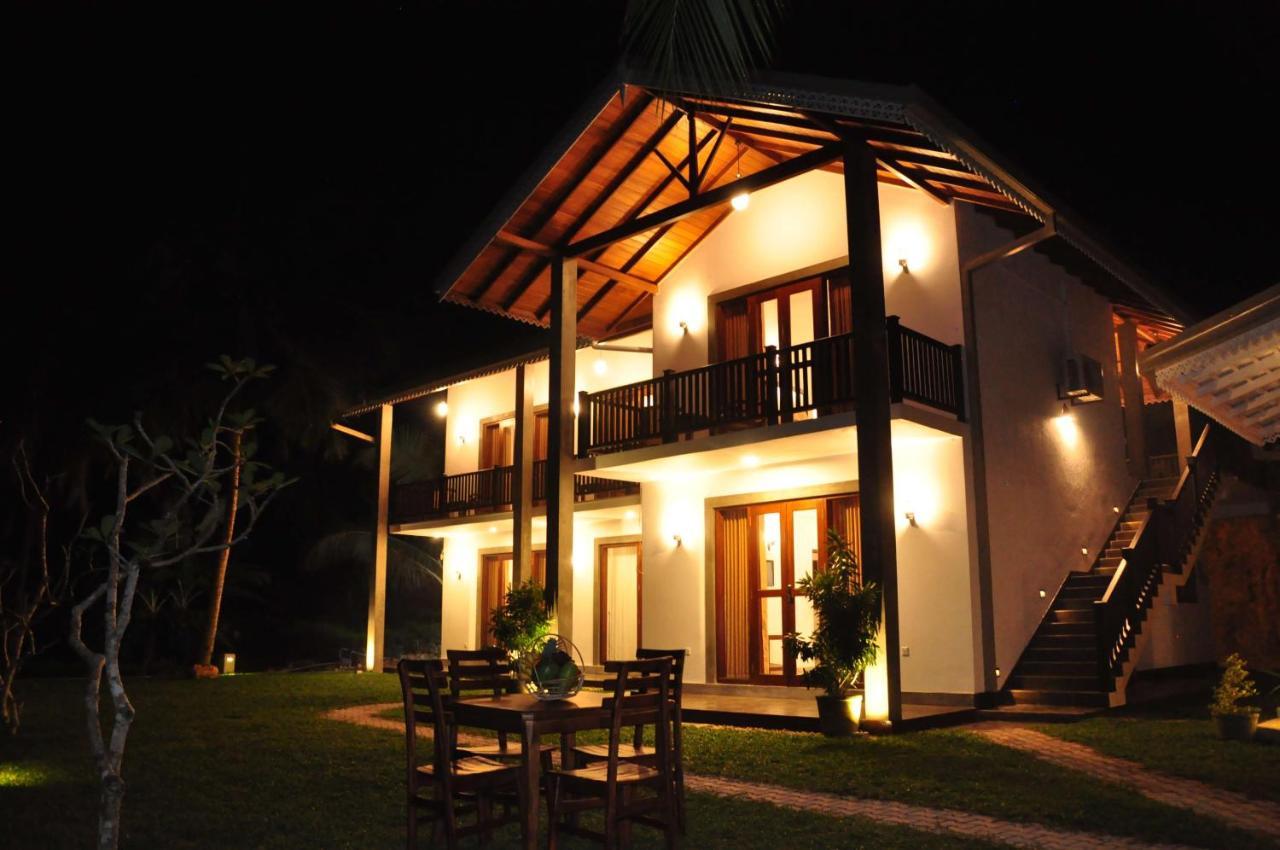 Villa Peacock Walahanduwa Экстерьер фото